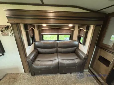 2019 Keystone Cougar 367FLS photo 14