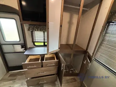 2019 Keystone Cougar 367FLS photo 25