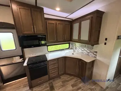 2019 Keystone Cougar 367FLS photo 9