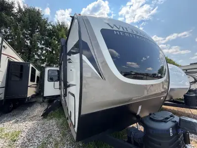 2023 Forest River Wildwood Heritage Glen 271RL