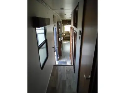 2018 Heartland Bighorn Traveler 39MB photo 24