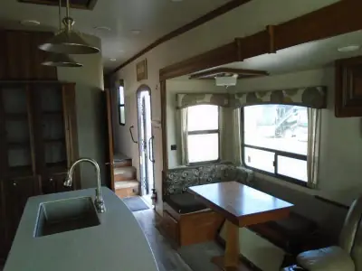 2018 Heartland Bighorn Traveler 39MB photo 31