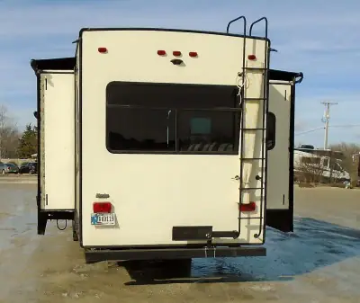 2018 Heartland Bighorn Traveler 39MB photo 7