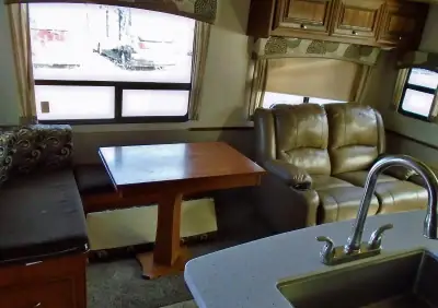 2018 Heartland Bighorn Traveler 39MB photo 29