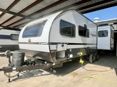 2026 Forest River R-Pod Ultra Lite Travel Trailers RP-204 photo 2