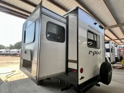 2026 Forest River R-Pod Ultra Lite Travel Trailers RP-204 photo 4