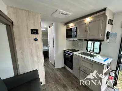 2026 Gulf Stream Vista Cruiser 23TWS photo 20