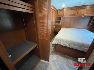 2016 Itasca Solei 34T photo 28