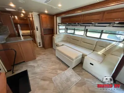 2016 Itasca Solei 34T photo 23