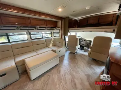 2016 Itasca Solei 34T photo 9