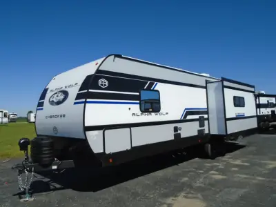 2027 Forest River Cherokee Alpha Wolf 28RLX photo 7