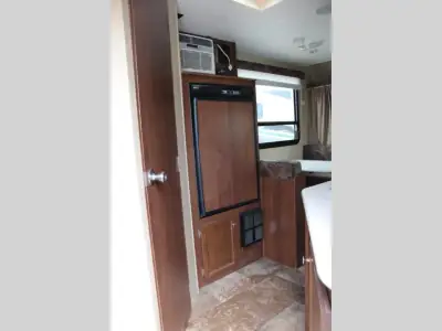 2014 Jayco Jay Feather Ultra Lite 16 XRB photo 8