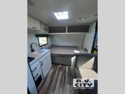 2027 Jayco Jay Flight 130RDW photo 7