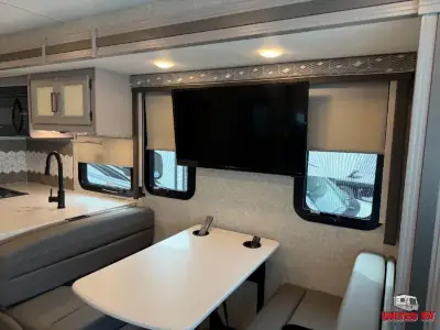 2022 Thor Motor Coach Windsport 31C photo 17
