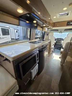 2015 Winnebago Era 70X photo 43