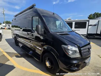 2015 Winnebago Era 70X