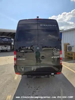 2015 Winnebago Era 70X photo 6