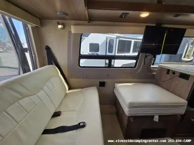 2015 Winnebago Era 70X photo 36