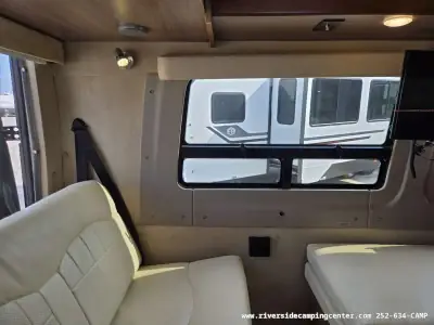 2015 Winnebago Era 70X photo 37