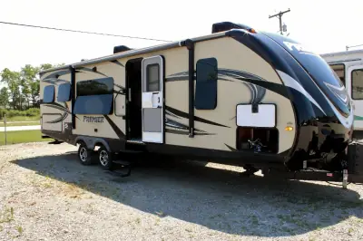 2017 Keystone Premier Ultra Lite 29RKPR photo 5