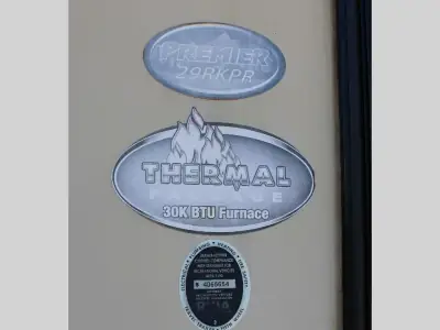 2017 Keystone Premier Ultra Lite 29RKPR photo 9