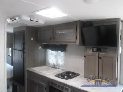 2020 Coachmen Apex 213RDS photo 7