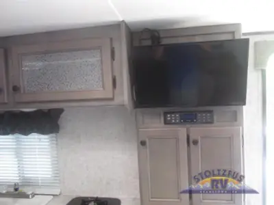 2020 Coachmen Apex 213RDS photo 9