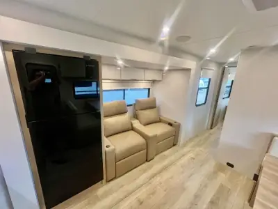 2026 Winnebago Thrive 24RKS photo 19