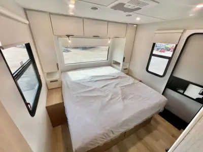 2026 Winnebago Thrive 24RKS photo 42