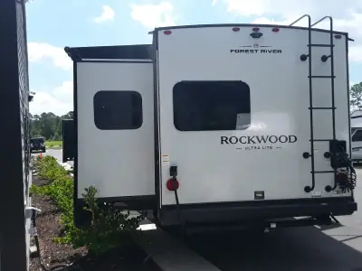 2027 Rockwood ROCKWOOD ULTRA LITE 2608BS photo 4
