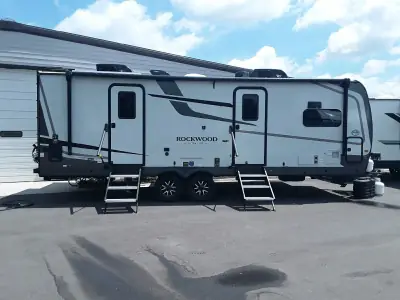 2027 Rockwood ROCKWOOD ULTRA LITE 2608BS photo 6