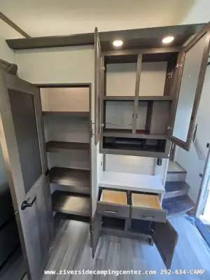 2024 Grand Design Solitude S-Class 3740BH photo 17