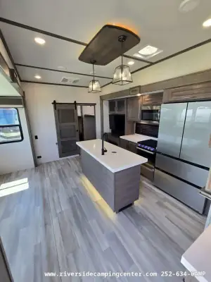 2024 Grand Design Solitude S-Class 3740BH photo 8