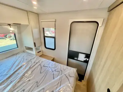 2026 Winnebago Thrive 25RLS photo 68