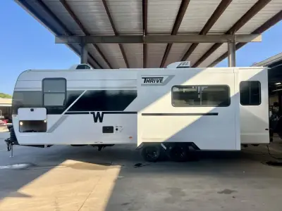 2026 Winnebago Thrive 25RLS photo 18