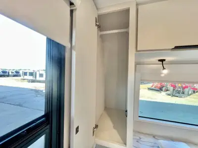 2026 Winnebago Thrive 25RLS photo 73