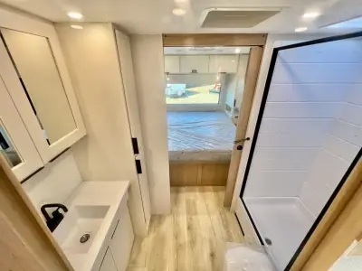 2026 Winnebago Thrive 25RLS photo 57