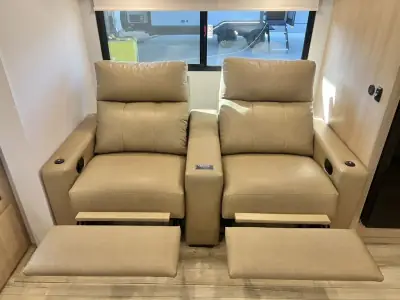 2026 Winnebago Thrive 25RLS photo 47