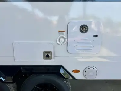 2026 Winnebago Thrive 25RLS photo 13