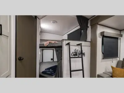 2027 Coachmen American Spirit 2963BH photo 5