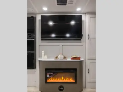2027 Coachmen American Spirit 2963BH photo 4