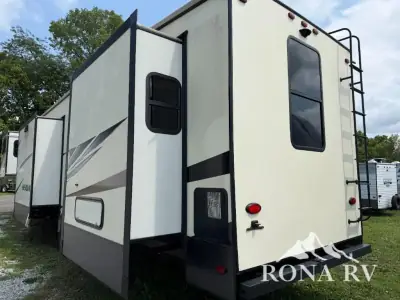 2018 Forest River Sierra 379FLOK photo 20