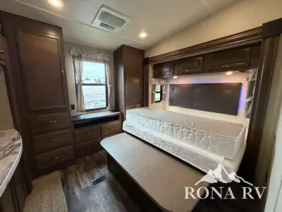 2018 Forest River Sierra 379FLOK photo 10