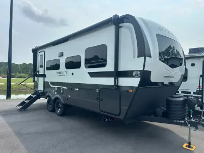 2027 Rockwood ROCKWOOD MINI LITE 2205S