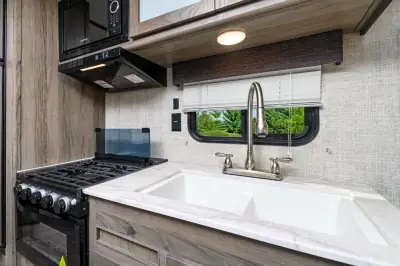 2026 Gulf Stream Ameri-Lite Ultra Lite 236RL photo 4