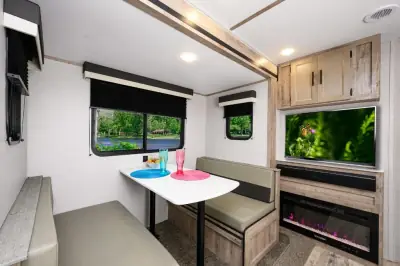 2026 Gulf Stream Ameri-Lite Ultra Lite 236RL photo 12