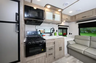 2026 Gulf Stream Ameri-Lite Ultra Lite 236RL photo 16