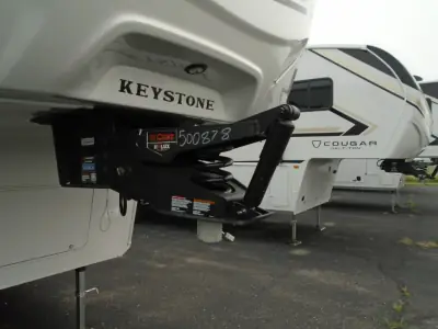 2027 Keystone Cougar Half-Ton 28RLI photo 12