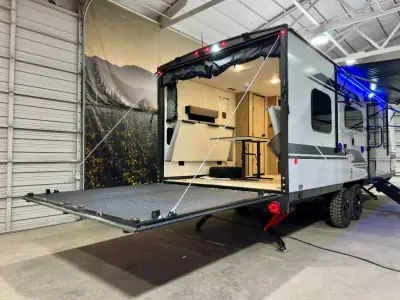 2026 Forest River Cherokee Grey Wolf Black Label 22RRBL photo 34