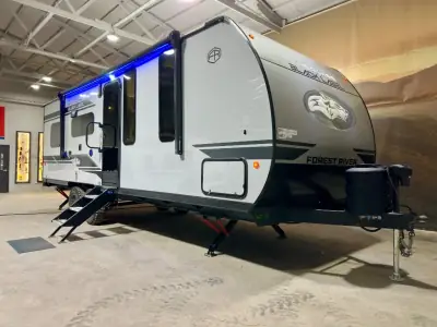 2026 Forest River Cherokee Grey Wolf Black Label 22RRBL